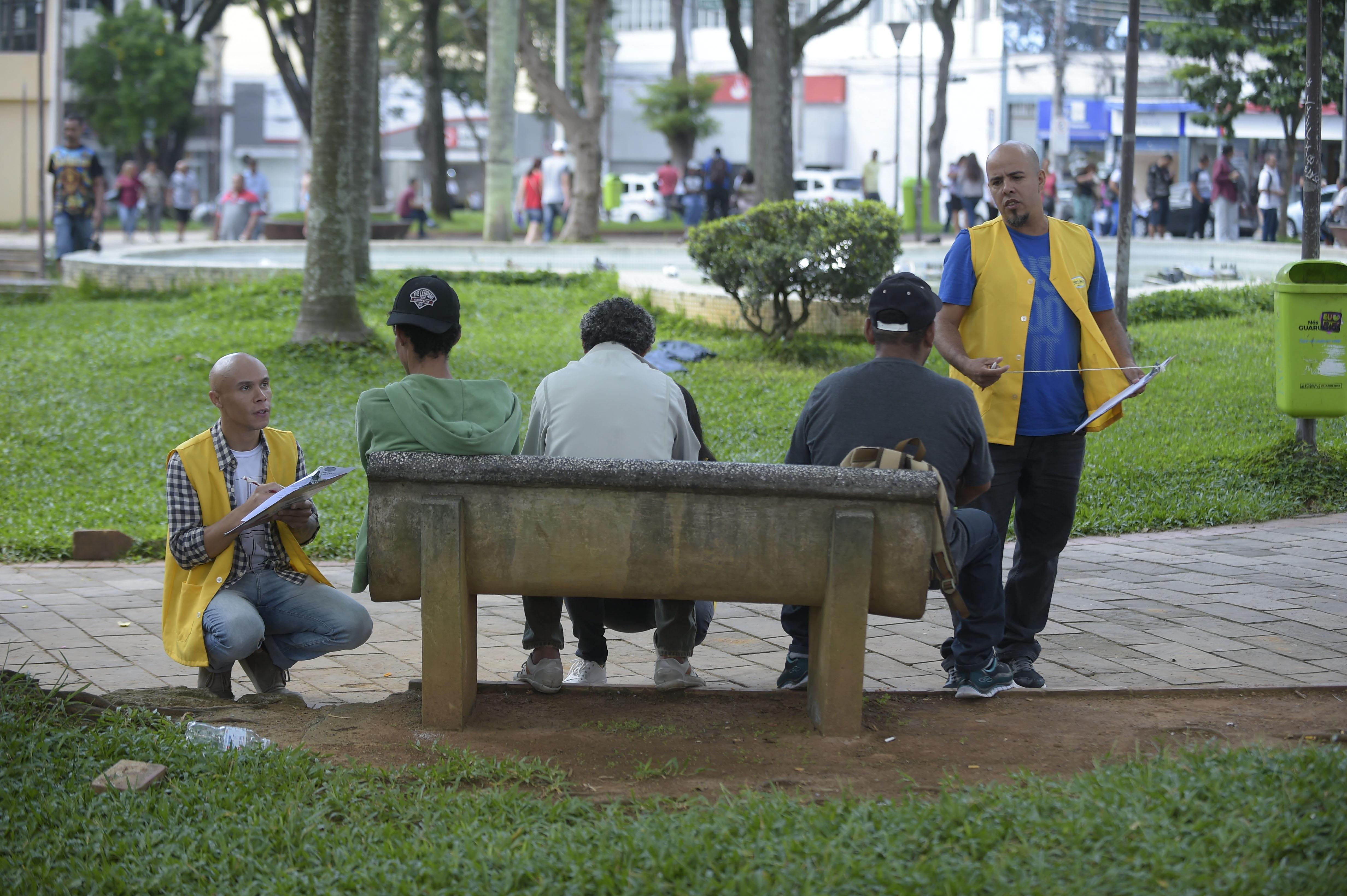 Abordagem Social Praça Getúlio Vargas_Foto Fábio Nunes Texeira 009