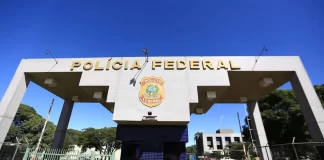 Moraes autoriza Bolsonaro a fazer fisioterapia na prisão