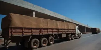 “Negociamos com os caminhoneiros”, diz Boulos sobre greve da categoria