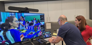 Estudantes de escolas municipais desenvolvem criaturas virtuais para o MIT Museum, nos Estados Unidos